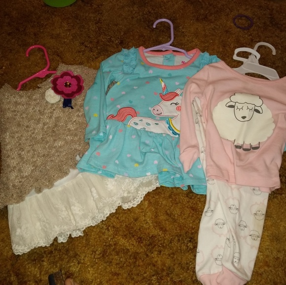 18 months Girl Bundle - Picture 3 of 4